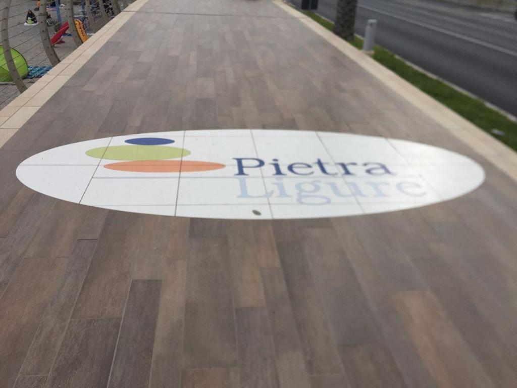 Appartamento Stella Marina In Pieno Centro Di Pietra Ligure Sulla Passeggiata E A Un Passo Dal Mare Zewnętrze zdjęcie